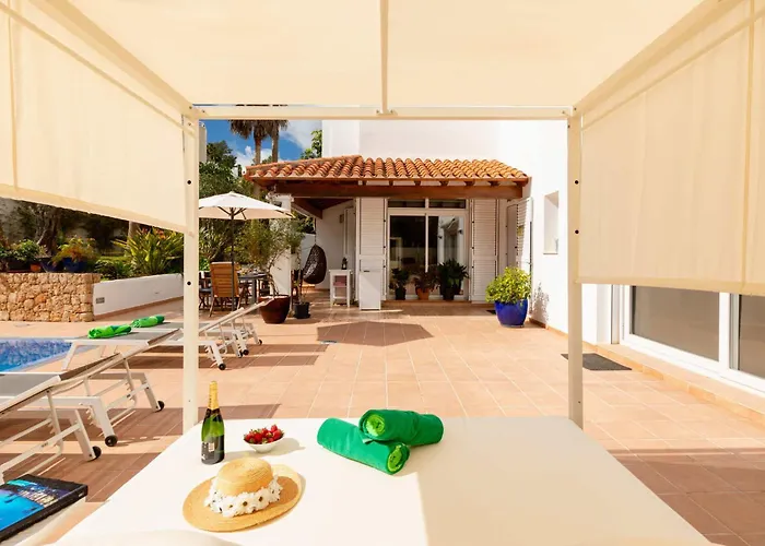 Blanca Santa Eulalia *